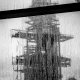 Plakat 50x70 cm - Wieża w deszczu