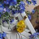 Złota zawieszka złoty wisiorek naszyjnik z suszonymi kwiatami prezent dla niej żywica vintage retro kwiaty z żywicy epoksydowej jajowata dziewczęca