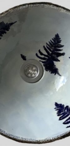 Ceramiczna ręcznie robiona umywalka z paprociami