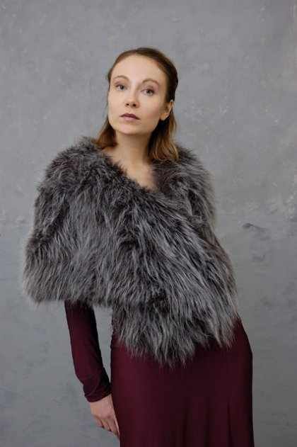 szara etola