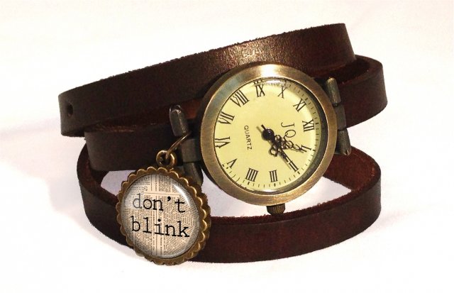Don't blink 0203- zegarek / bransoletka na skórzanym pasku - Egginegg