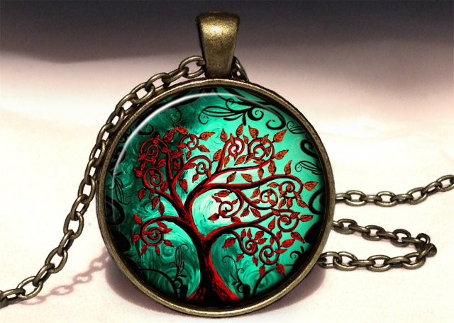 Czerwone drzewo - duży medalion z łańcuszkiem - Egginegg