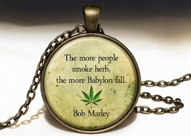 Bob Marley - duży medalion z łańcuszkiem - Egginegg