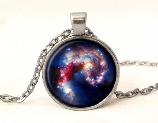Nebula - medalion z łańcuszkiem - Egginegg