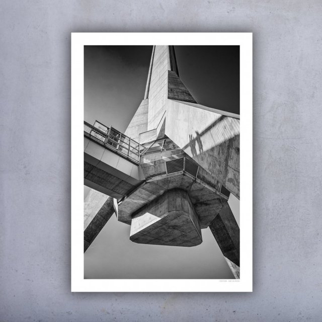 Plakat 100x70 cm FOTO - Architektura czarno-biała_08 - Wieża Avala