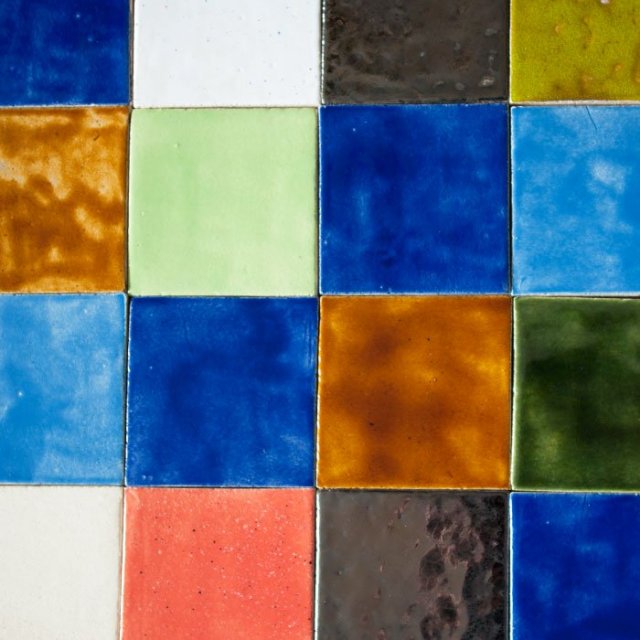 kolorowe kwadraty kafle ręcznie wykonane