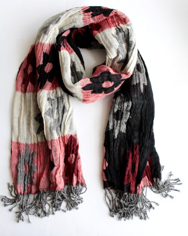 Exclusive wool scarf KAPRE