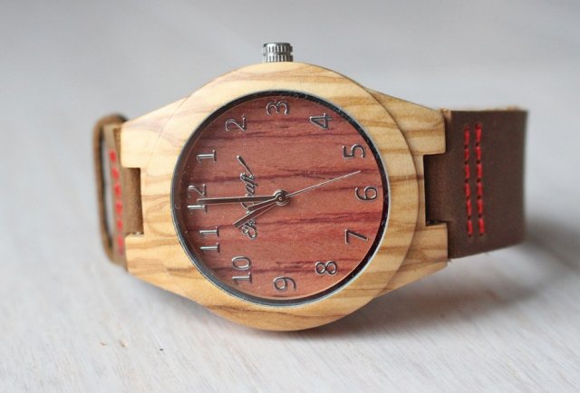 Damski drewniany zegarek LINNET