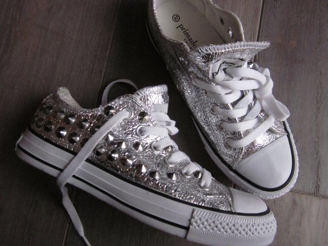 ROZM. 37 NOWE PRIMADONNA COLECTION efektowne srebrne trampki