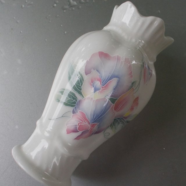 Aynsley little  Sweet heart porcelanowy  wazonik o rzadko spotykanej formie