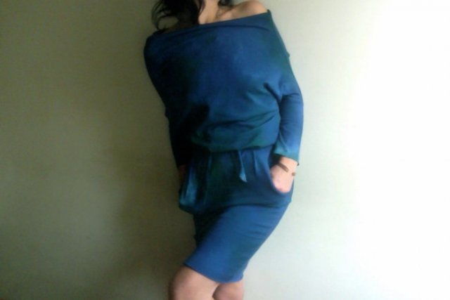niebiesko-zielona sukienka midi z dzianiny, z wiązaniem w pasie i wygodnymi kieszeniami, sukienka unikatowa, ręcznie barwiona, wegańska, Blue by T