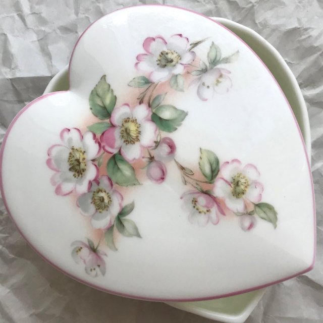 COALPORT - Miłość ❀ڿڰۣ❀  Kwiat jabłoni - Piękne duże puzdro - Wysokiej jakości porcelana