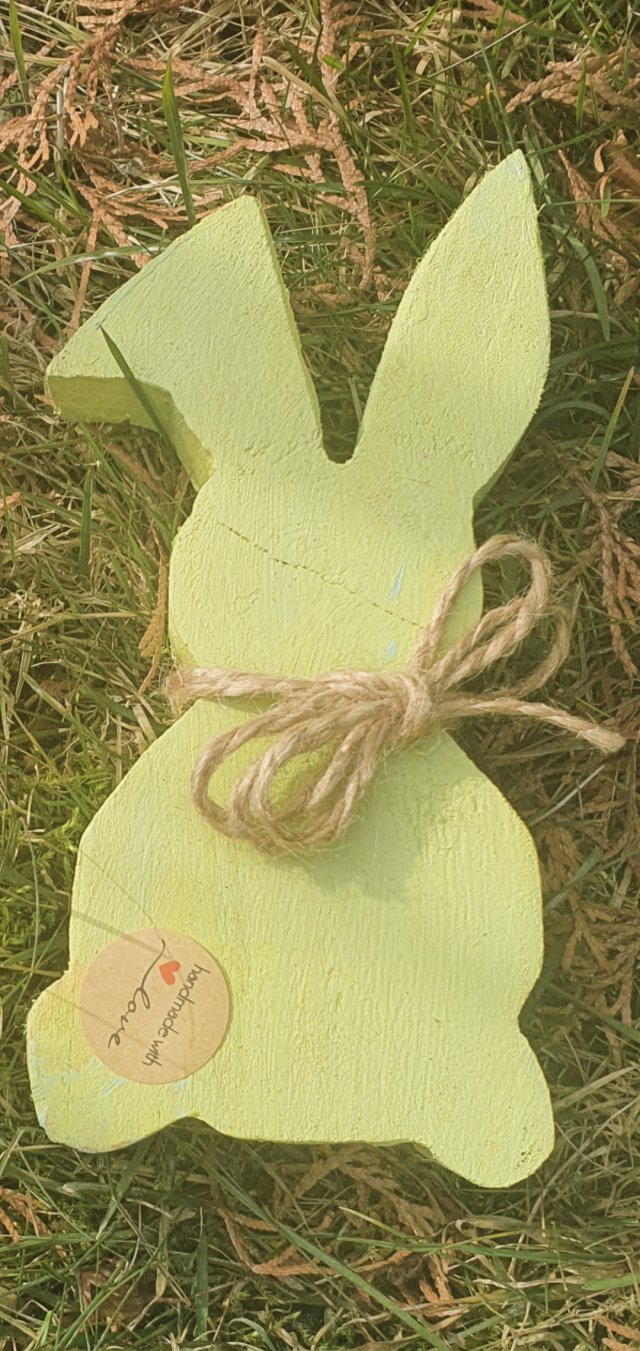 Drewnianny zajaczek