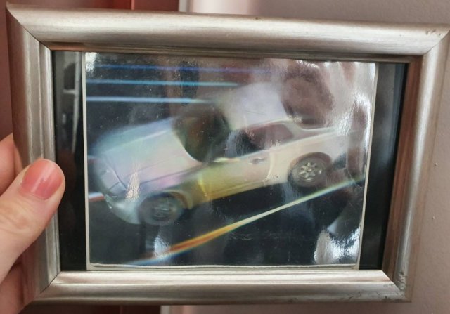 Hologramowy obrazek auto samochód