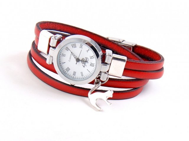 zegarek-bransoletka z kotem, czerwony, skórzany pasek