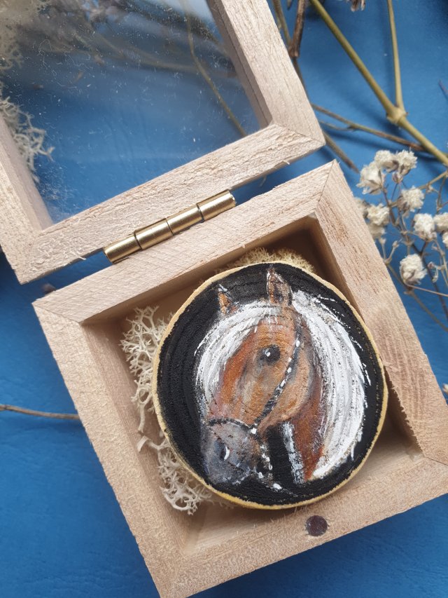 Obraz/magnes ręcznie malowany koń + drewniane pudełko