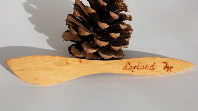 Laponia, Finlandia, nowy, drewniany nożyk do sera, masła, pirografia, renifer