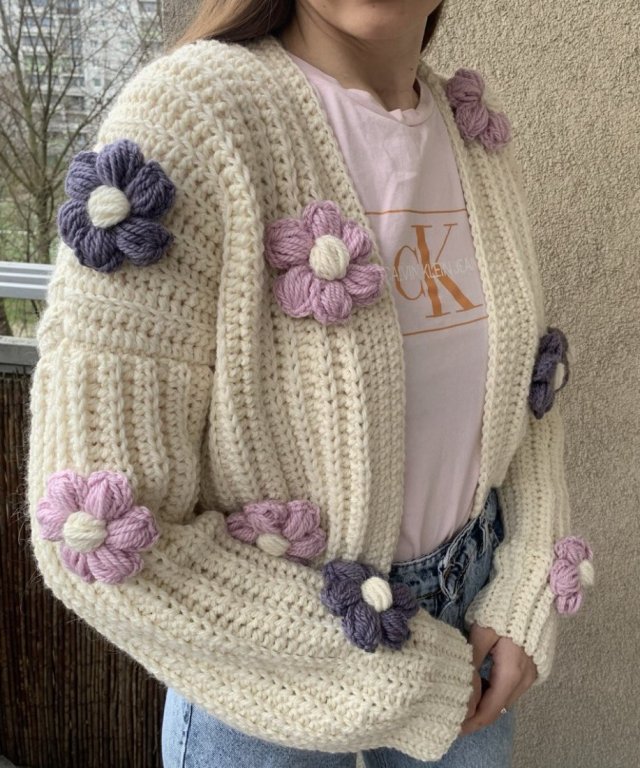 Kardigan w kwiatki, sweter oversize, sweter 100% naturalny, handmade. Sweter z alpaką