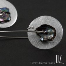 Circles Ocean Pearls