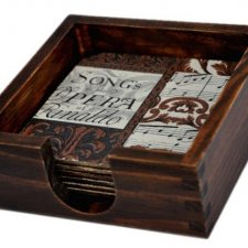 Drewniane pudełko z podkładkami-nutkami