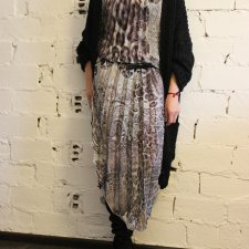 Sukienka plisowana firmy Mandi rozmiar 42/XL