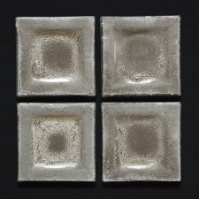 Szklany kwadratowy płaski talerz SREBRO 17 x 17 cm