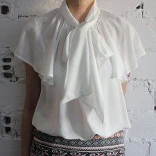 Biała bluzka z szarfą firmy French Connection rozmiar 44/XXL