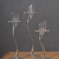 świeczniki szklane różne wysokości  3 sztuki komplet