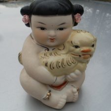 dama z pieskiem  oryginalna porcelanowa figurka japan style