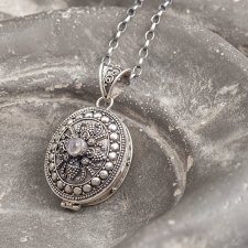 srebrny sekretnik z kamieniem księżycowym - wisior