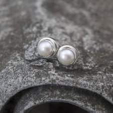 perły w srebrze - kolczyki