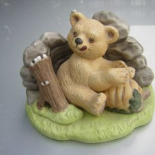 Franklin 1984                     Woodland Surprises "BEAR"  Hand Painted