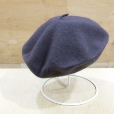 Szary wełniany beret z antenką