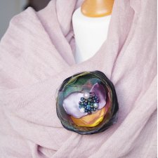 Kolorowa broszka przypinka KWIATEK - broszki tkaninowe - pomysł na prezent