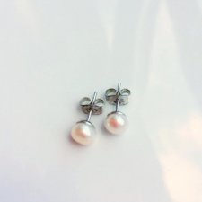 Srebrne kolczyki z perłą