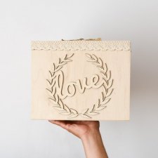 Drewniane pudełko na koperty