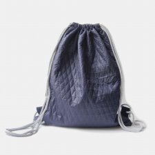 Filcowo - pikowany plecak w kolorze granatowym