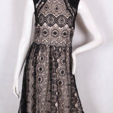 czarna sukienka z koronki C&A