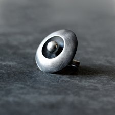 Duży pierścionek z kulą SILVER ORB