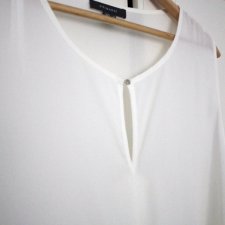 Delikatna prześwitująca bluzka bez rękawów by Primark