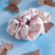 Scrunchie Barwinek – Różowy Motyl – Kolekcja Mariposa