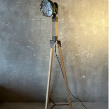 Lampa stojąca dębowa - ŻYRAFA