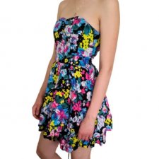 H&M Koktajlowa mini sukienka bez rękawów z kwiatowym nadrukiem