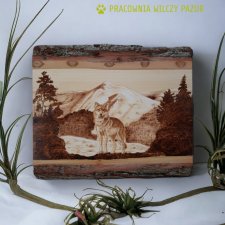 Wilk bieszczadzki, wilk i góry, obraz wypalony na drewnie, dekoracja drewniana, pirografia