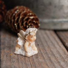 Mały elf, elfik, figurka, żywica, h 2,4 cm