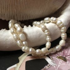 Delikatny naszyjnik perły naturalne Fresh water pearl delikatne zapięcie z ozdobnymi pętelkami