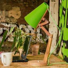 ZORYA - Unikalna, regulowana, drewniana lampka biurkowa | Jasna zieleń