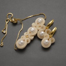 komplet biżuterii sutasz z perłami