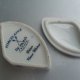 porcelaine de Paris France décor Vieux China niewielkie porcelanowe puzderko o oryginalnym kształcie