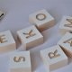 Drewniany alfabet - literki - kostki z drewna